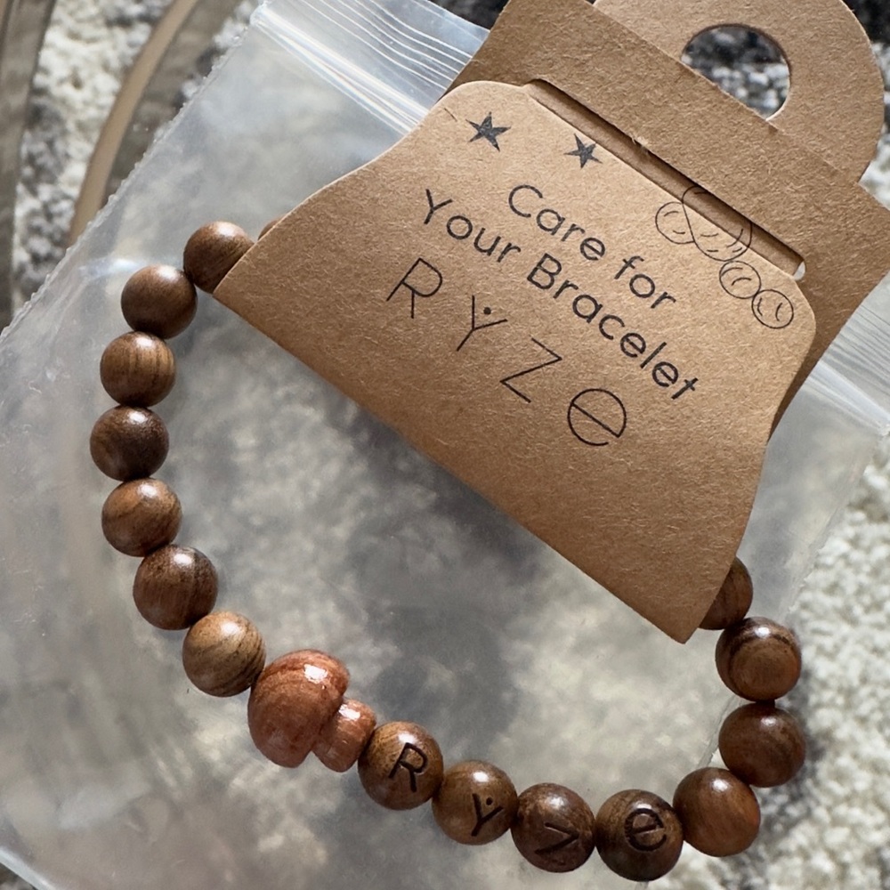 Cute bracelet - Picture 2 of 2